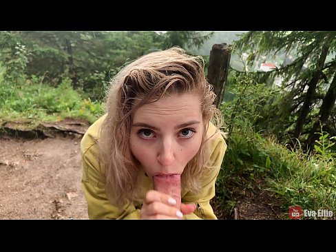 ❤️ Rapariga engole o esperma depois de um broche público - Eva Elfi Sexo de qualidade em pt.porno24-7.ru